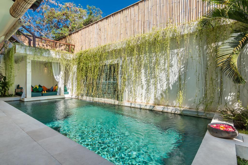 Villa Beji Seminyak Exteriör bild